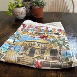 Hard Rock Cafe Destin Tee XL | Tiki Hut Beach Scene | Coastal Vintage Style